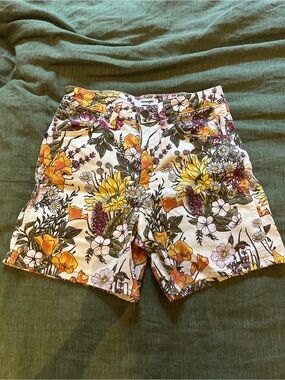 Wrangler Cream Floral Cotton Shorts with Yellow & Orange Blooms